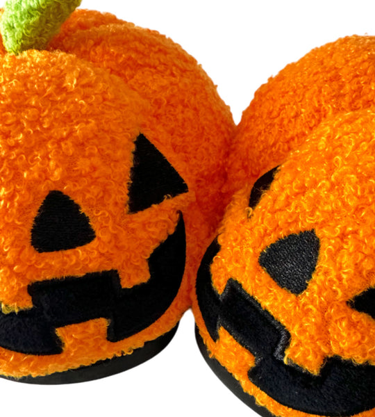 MEGA PUMPKIN Slippers