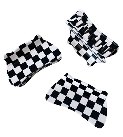 Checkered Cat Claw Clip - Black/Cream