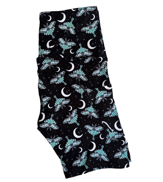 Luna Moth Pocket Athletic Short Leggings - Sizes S to 3X